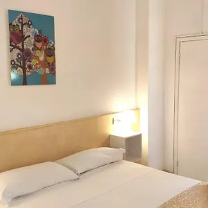 Paris 2* Cattolica