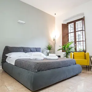 Antiche Colonne Apartment